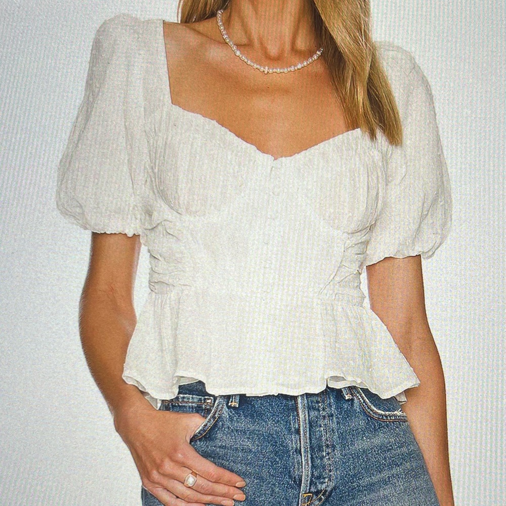 ASTR the Label Ruffle Sleeve Top